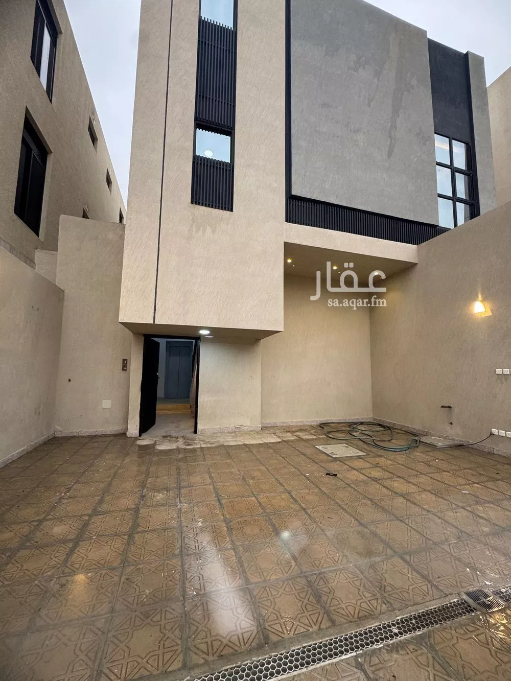 دور 4 غرف في العارض 1