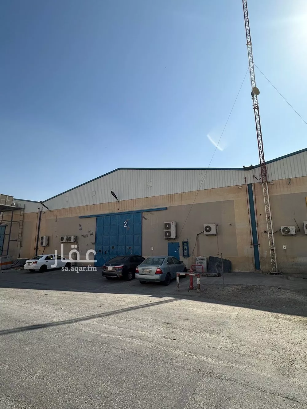 مستودع 1200 م² في المشاعل 1