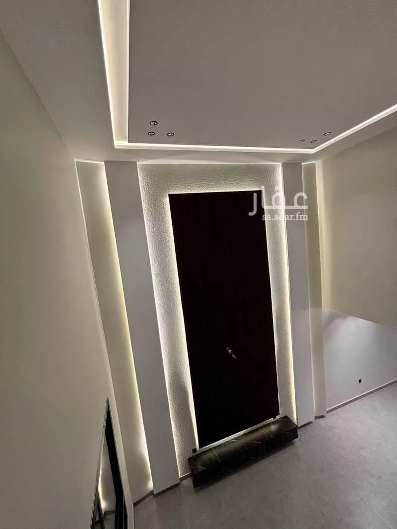 فيلا 8 غرف في الملك فهد 1