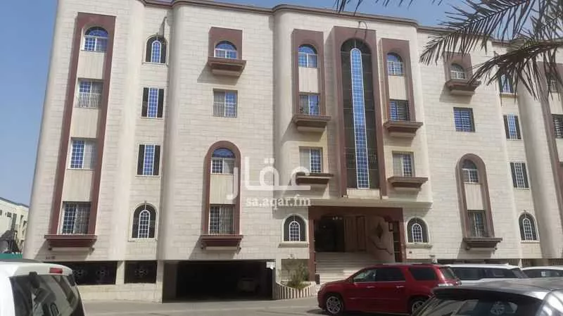 عمارة 2270 م² في الحمراء 1