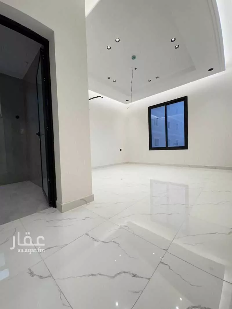 شقة 5 غرف في الحمرا 3