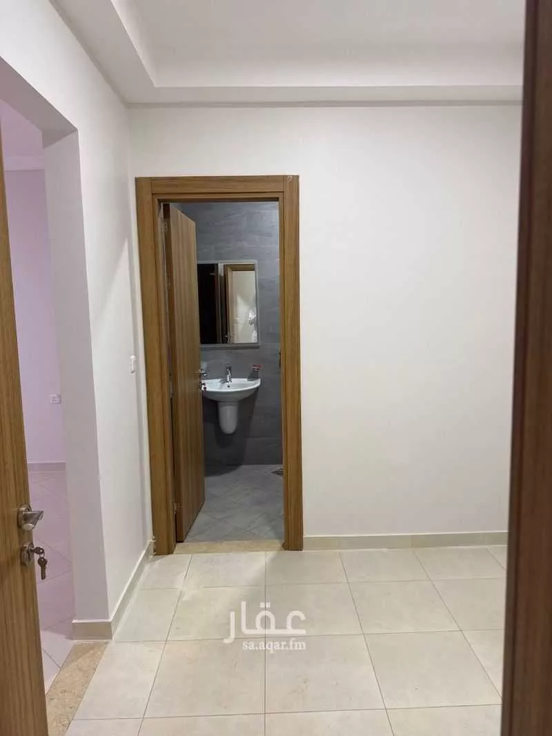 شقة 5 غرف في الفلاح، جدة 15