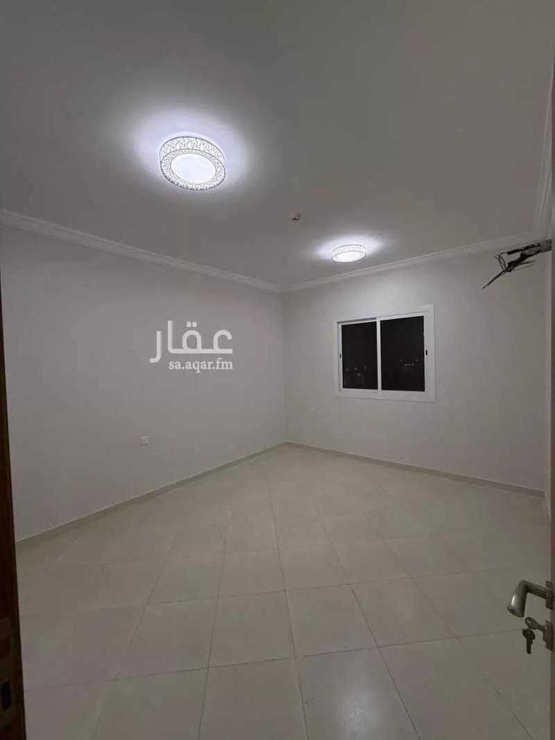 شقة 5 غرف في الفلاح، جدة 11