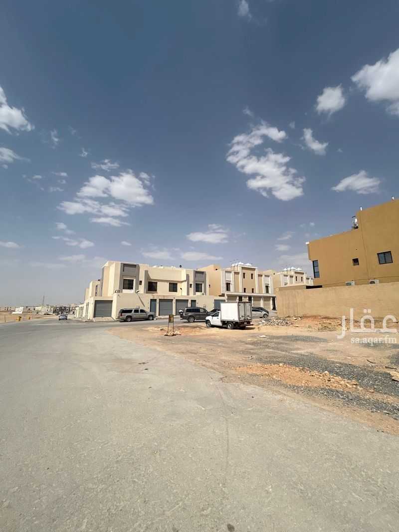 عقار  في عكاظ، الرياض 7