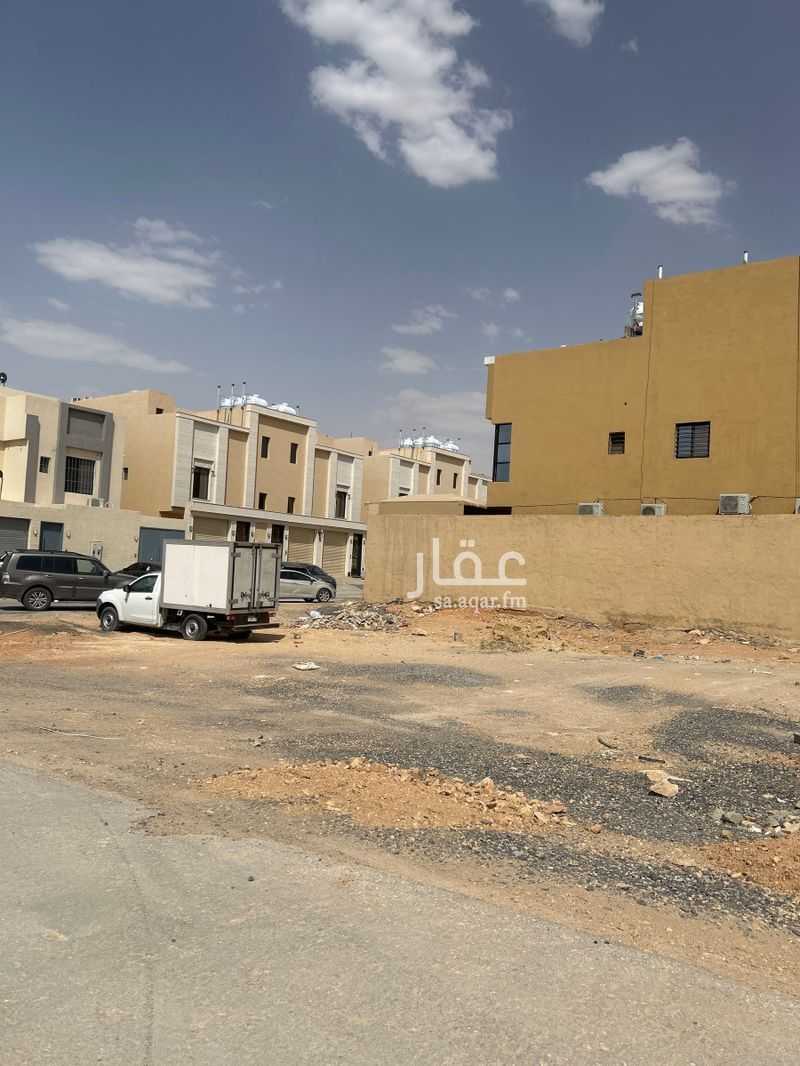 عقار  في عكاظ، الرياض 6