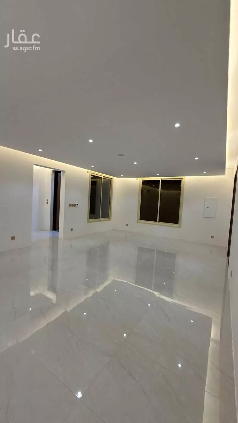 فيلا 10 غرف في الرمال 1