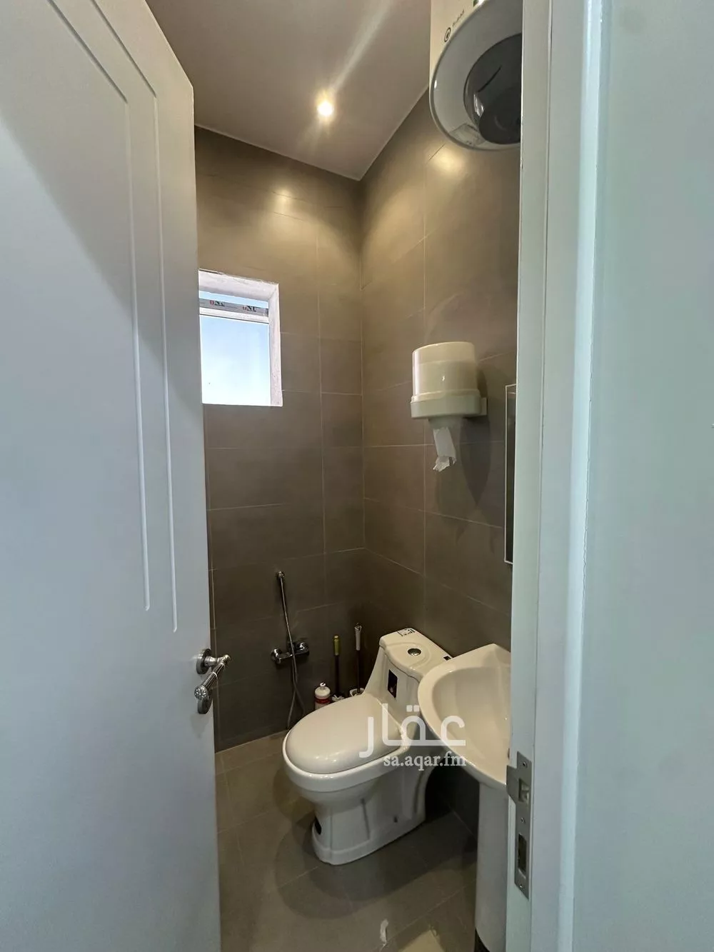 5 bedroom office in Al Narjis, Riyadh 7