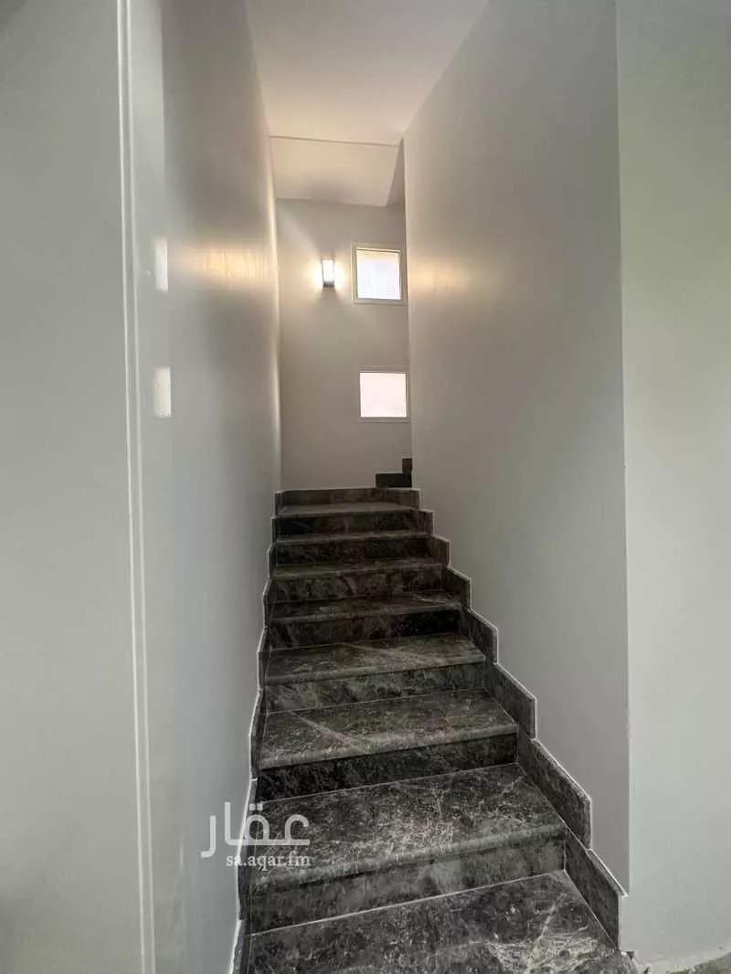 400 sqm building in Al Mahdiyyah 2