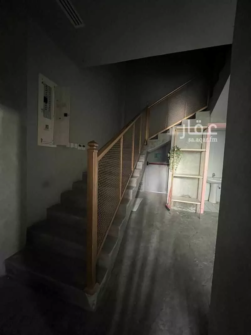 shop in Al Malqa, Riyadh 4