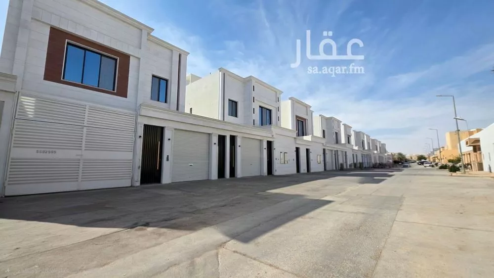 فيلا 7 غرف في الخليج 2