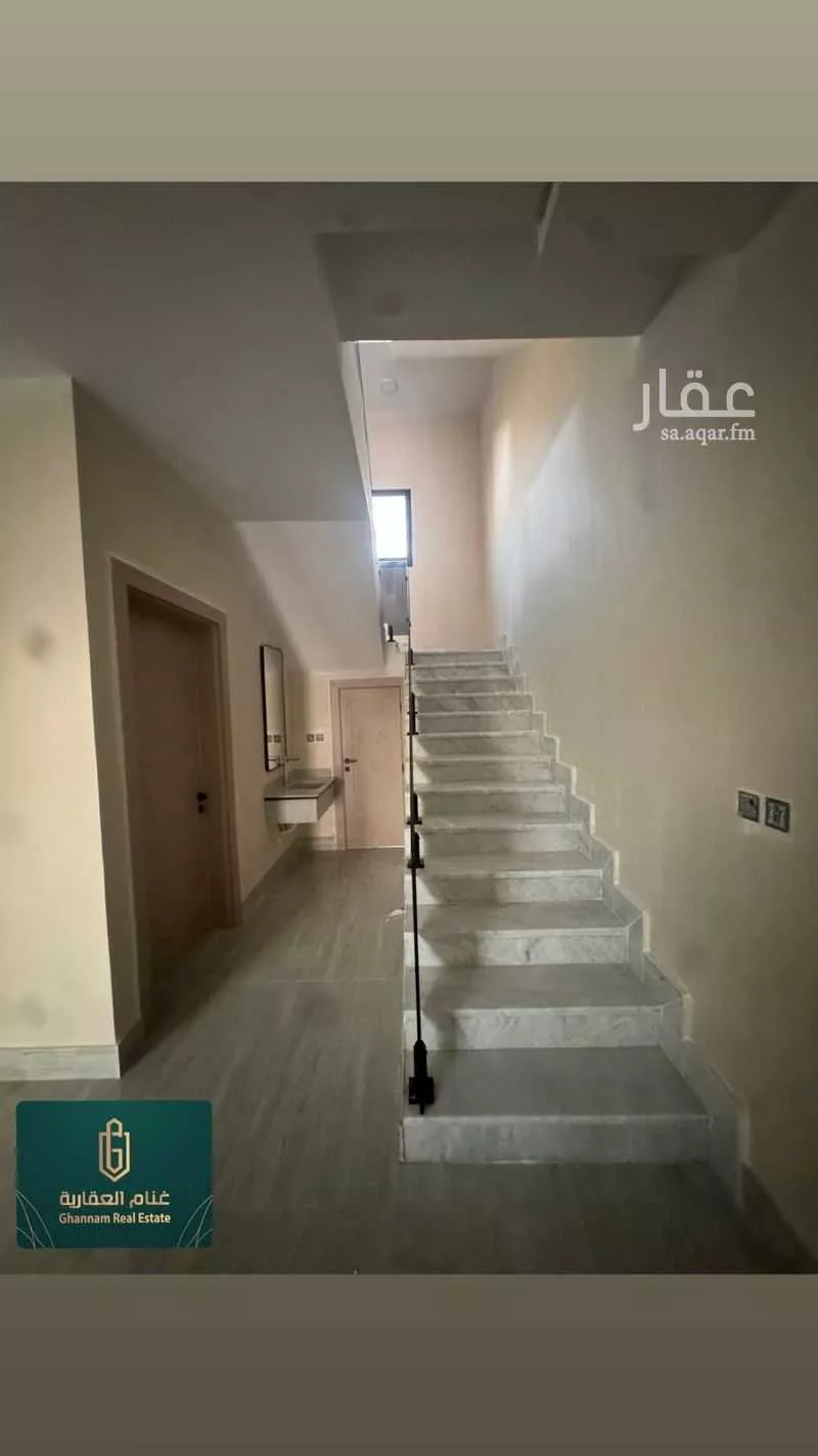 فيلا 6 غرف في البحيرة 3