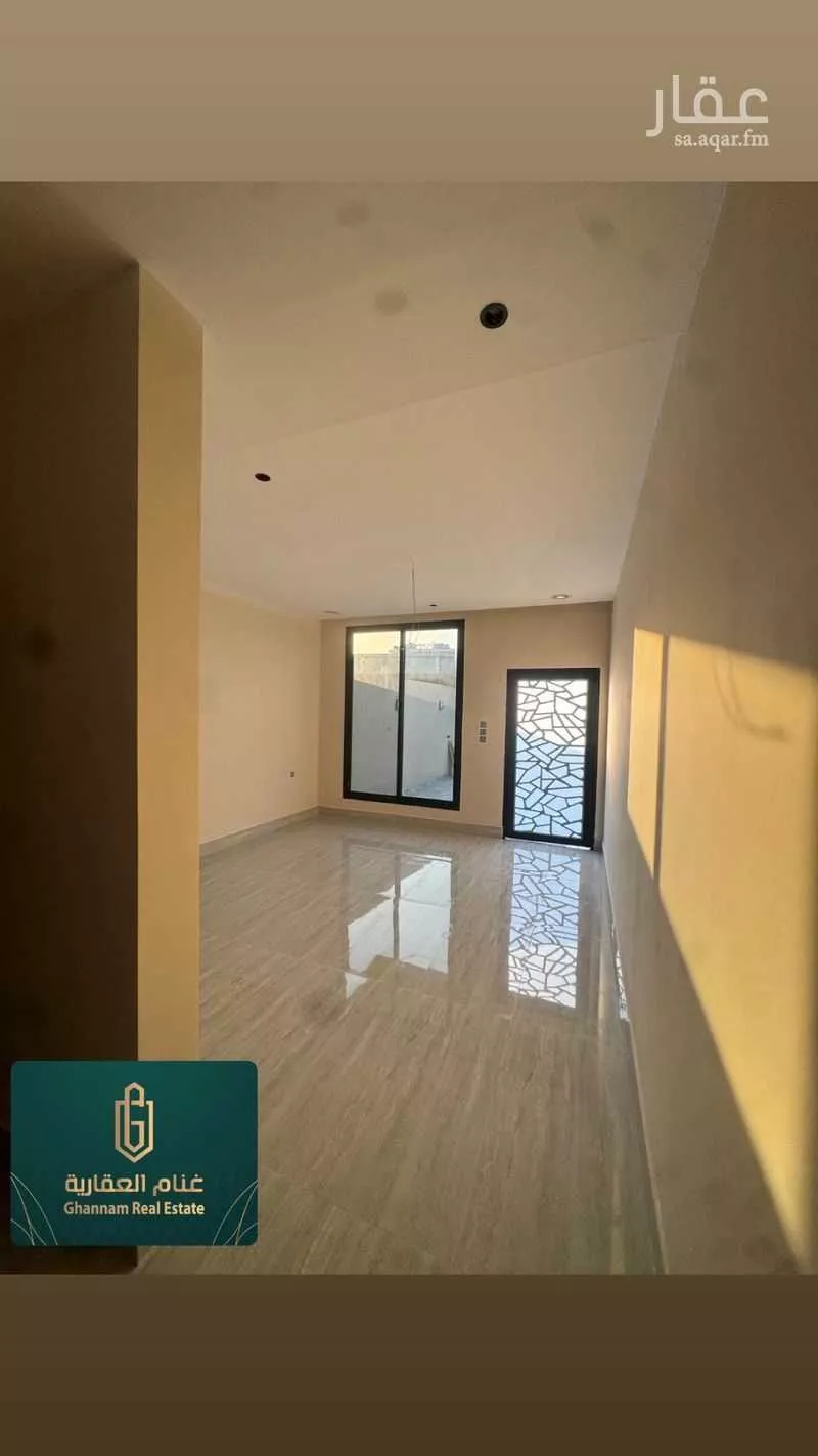 فيلا 6 غرف في البحيرة 5