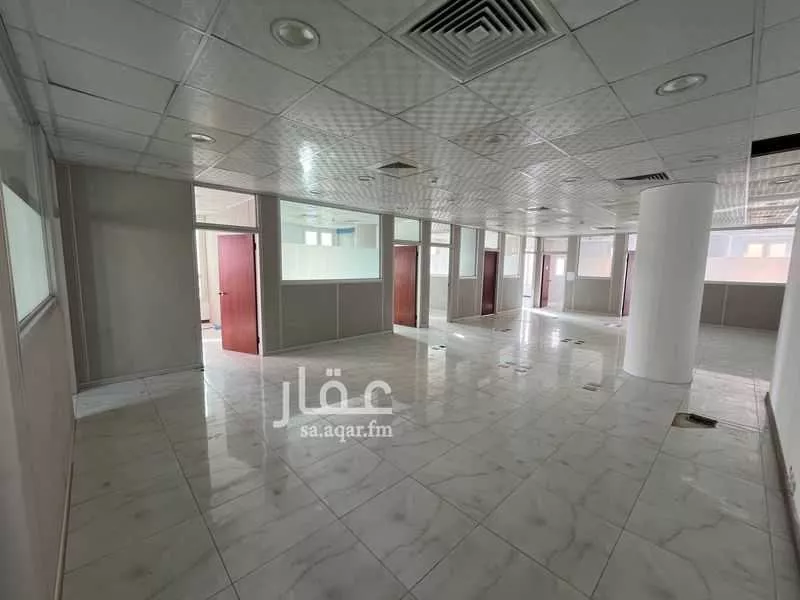 عمارة 625 م² في الملز 3