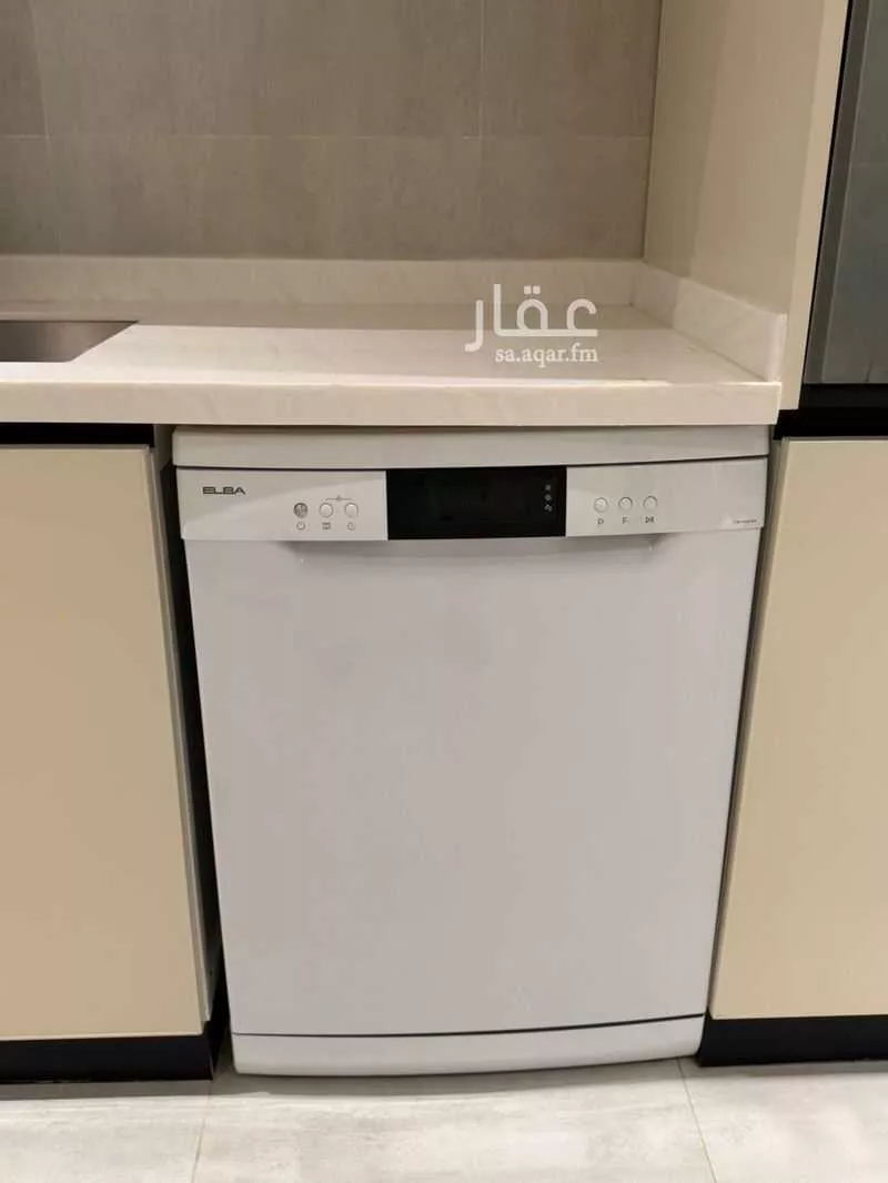 شقة 3 غرف في العارض 2