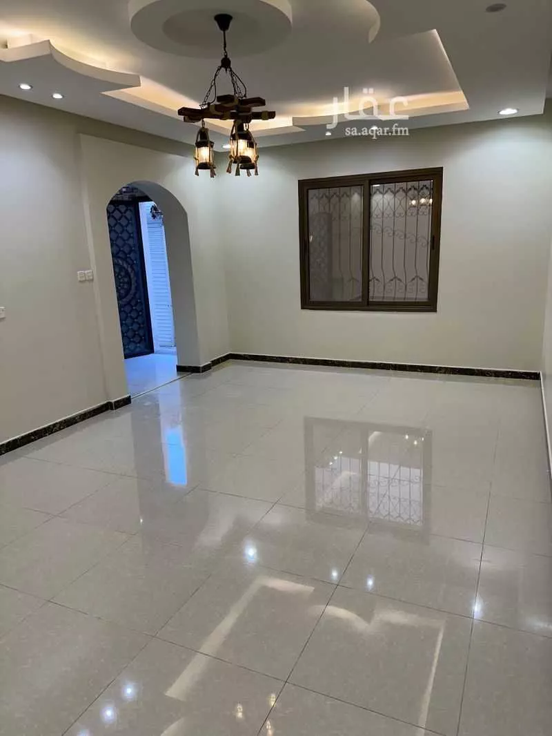 فيلا 6 غرف في طيبة 5