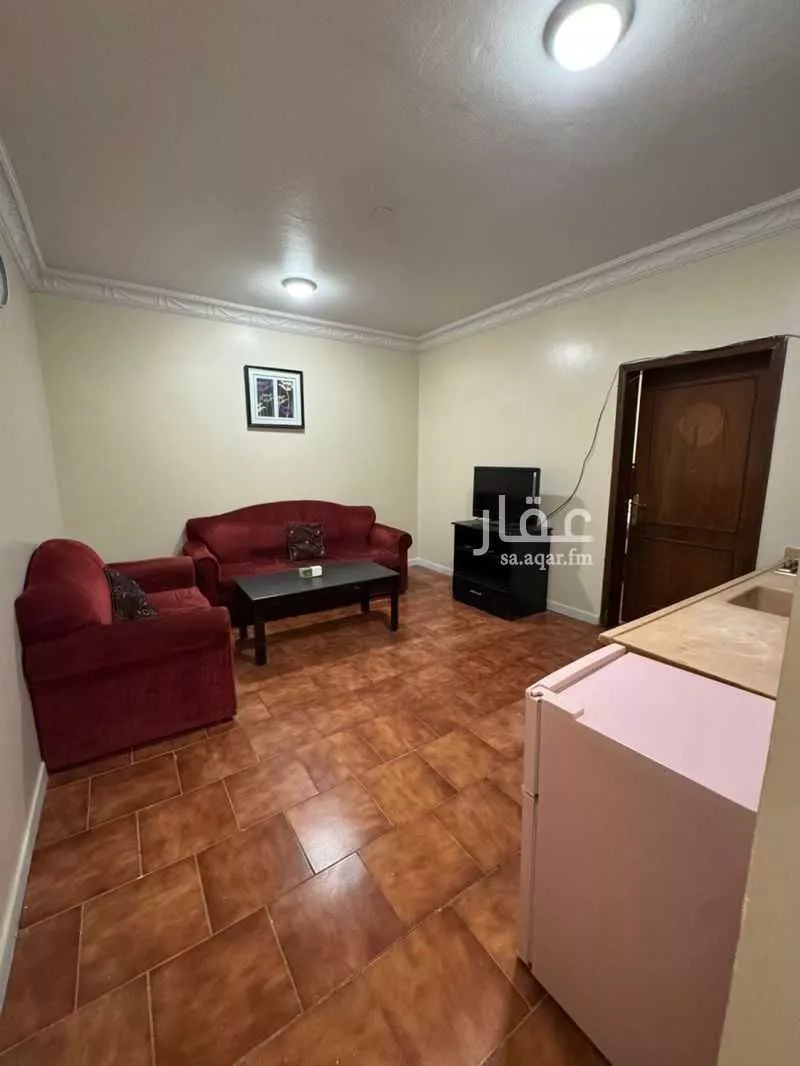 2 bedroom apartment in Al Thuqbah 4