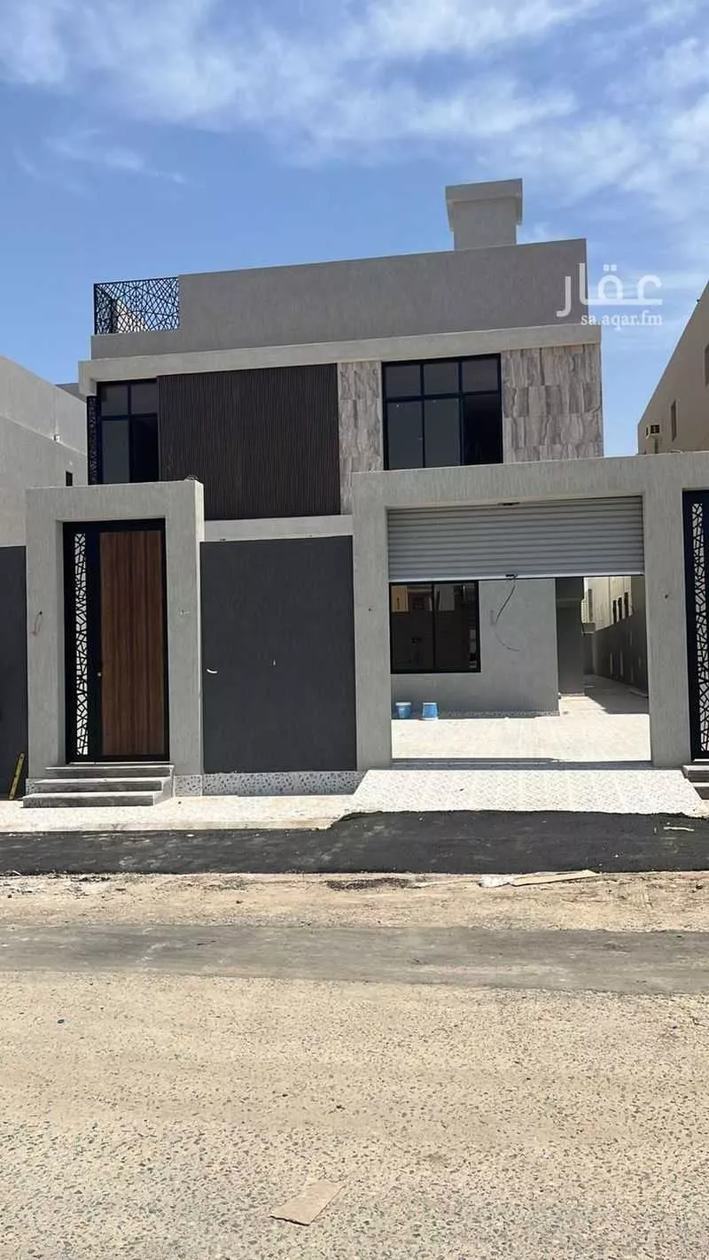 دوبلكس 15 غرف في طيبة 2