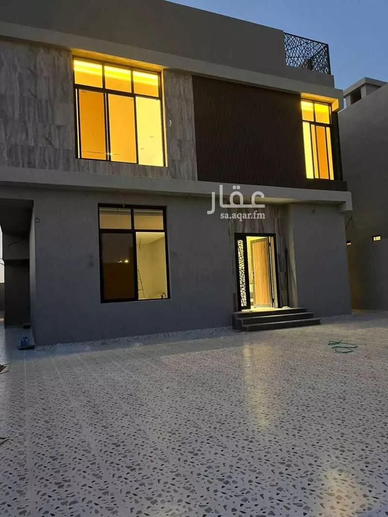 دوبلكس 15 غرف في طيبة 4