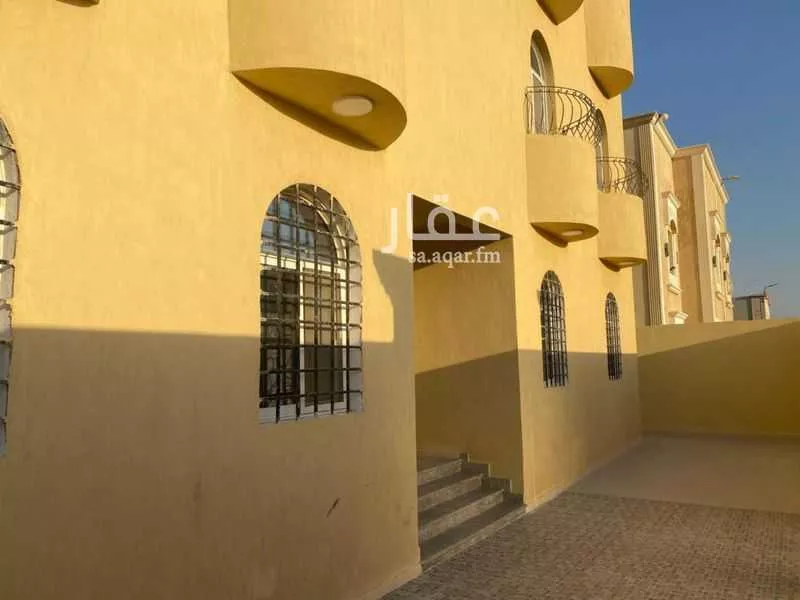 4 bedroom apartment in Jeddah 3