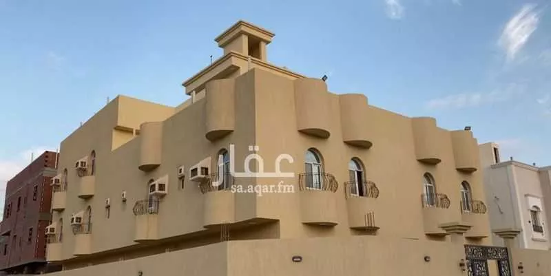 4 bedroom apartment in Jeddah 1