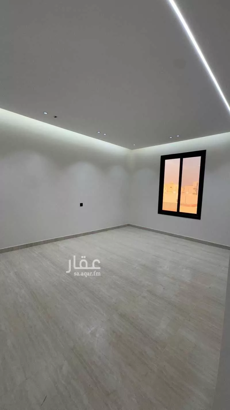 شقة 5 غرف في الملك فهد 4