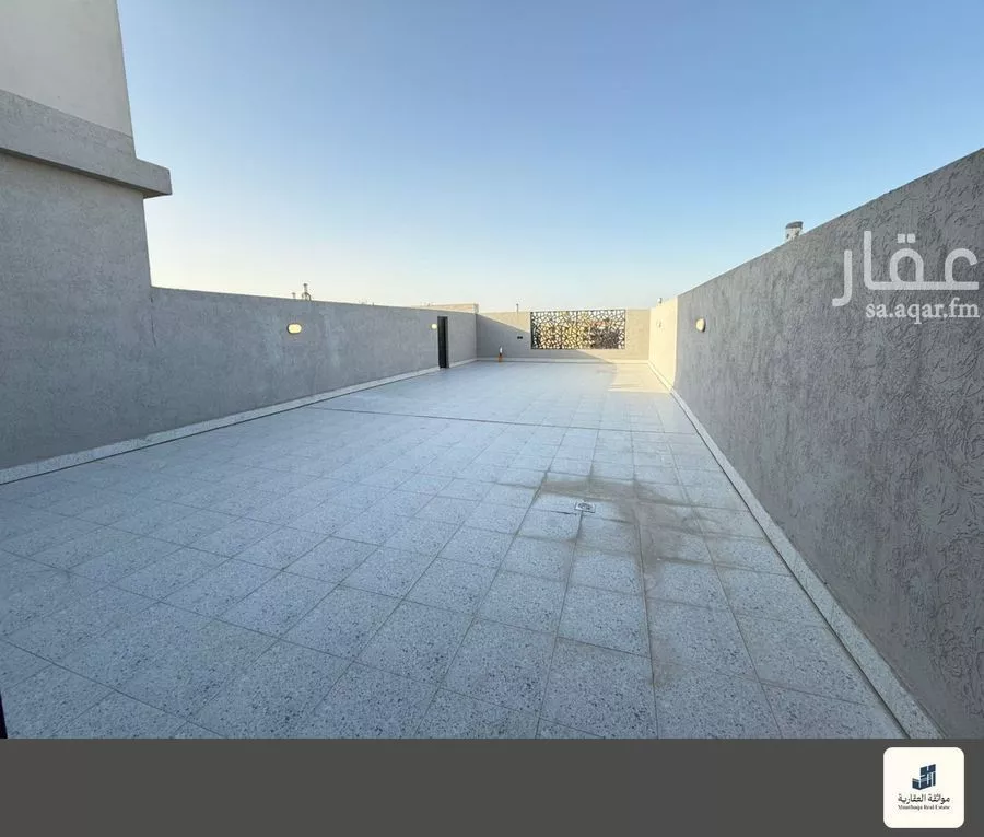 شقة 3 غرف في الحمرا 2