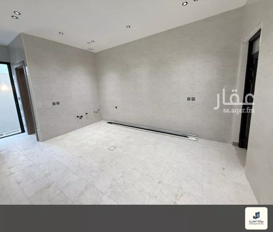 فيلا 6 غرف في الامواج، الدمام 7