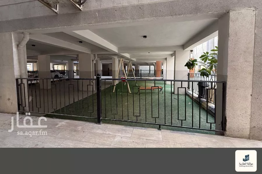 شقة 3 غرف في الحمرا 3