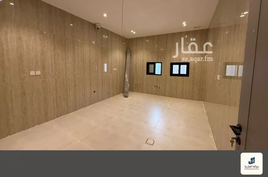 5 bedroom villa in Al Amwaj, Eastern Province 5