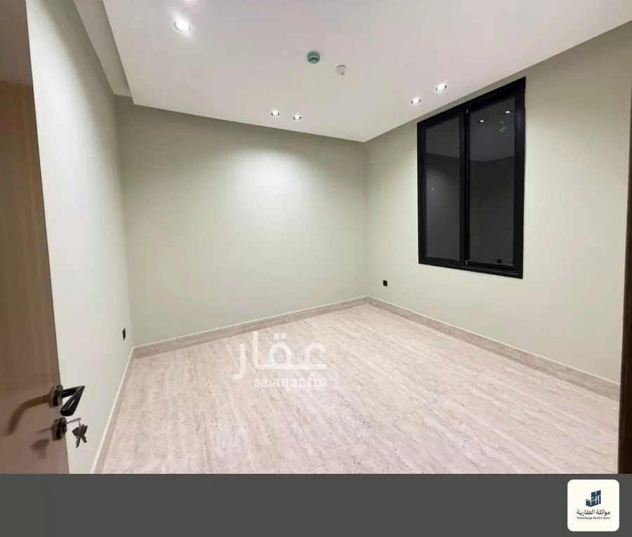 شقة 3 غرف في الحمرا 3