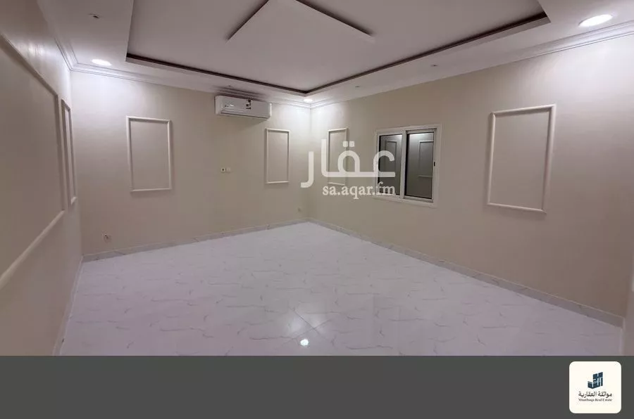 فيلا 5 غرف في العقيق 3