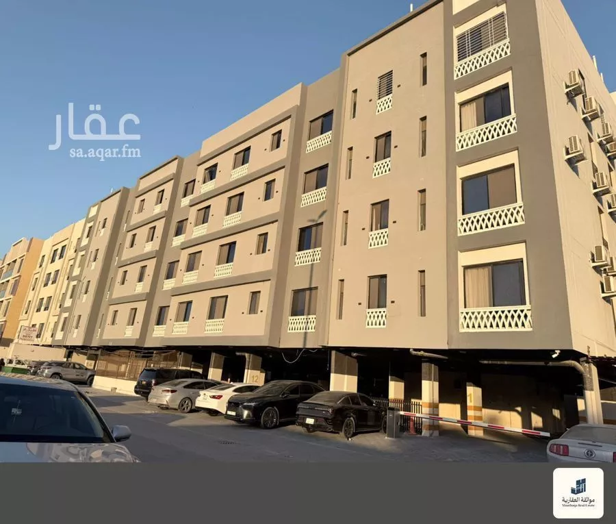 شقة 3 غرف في الحمرا 1