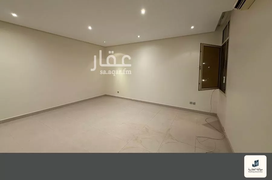 شقة 3 غرف في الحمرا 5