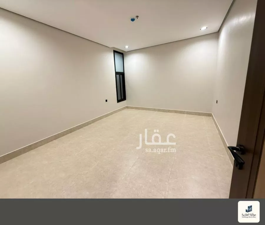 شقة 3 غرف في الحمرا 2