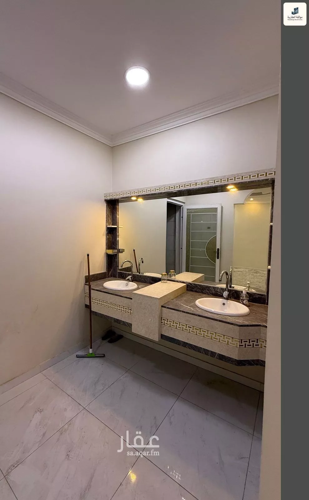 5 bedroom villa in Al Amwaj, Eastern Province 13