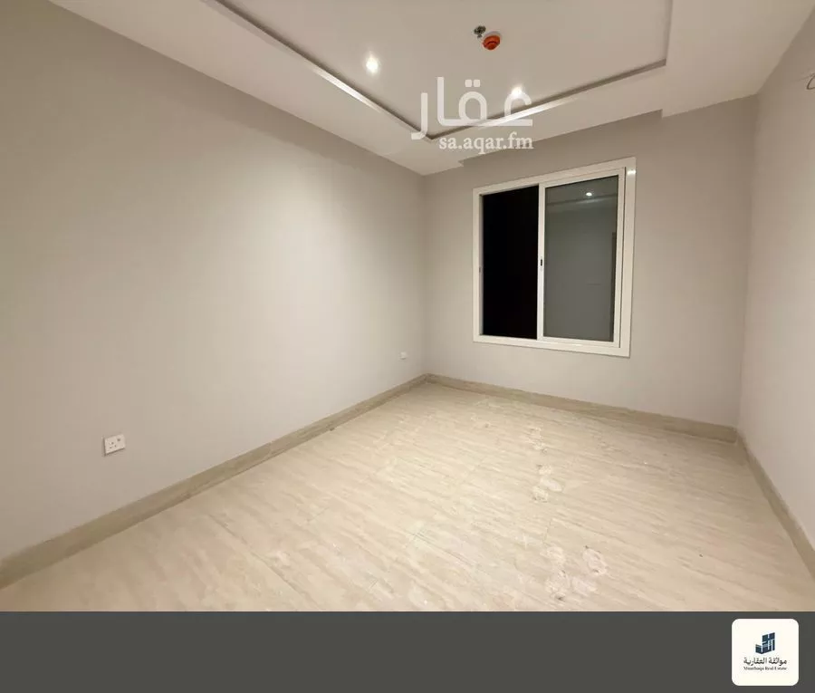 شقة 3 غرف في الحمرا 2