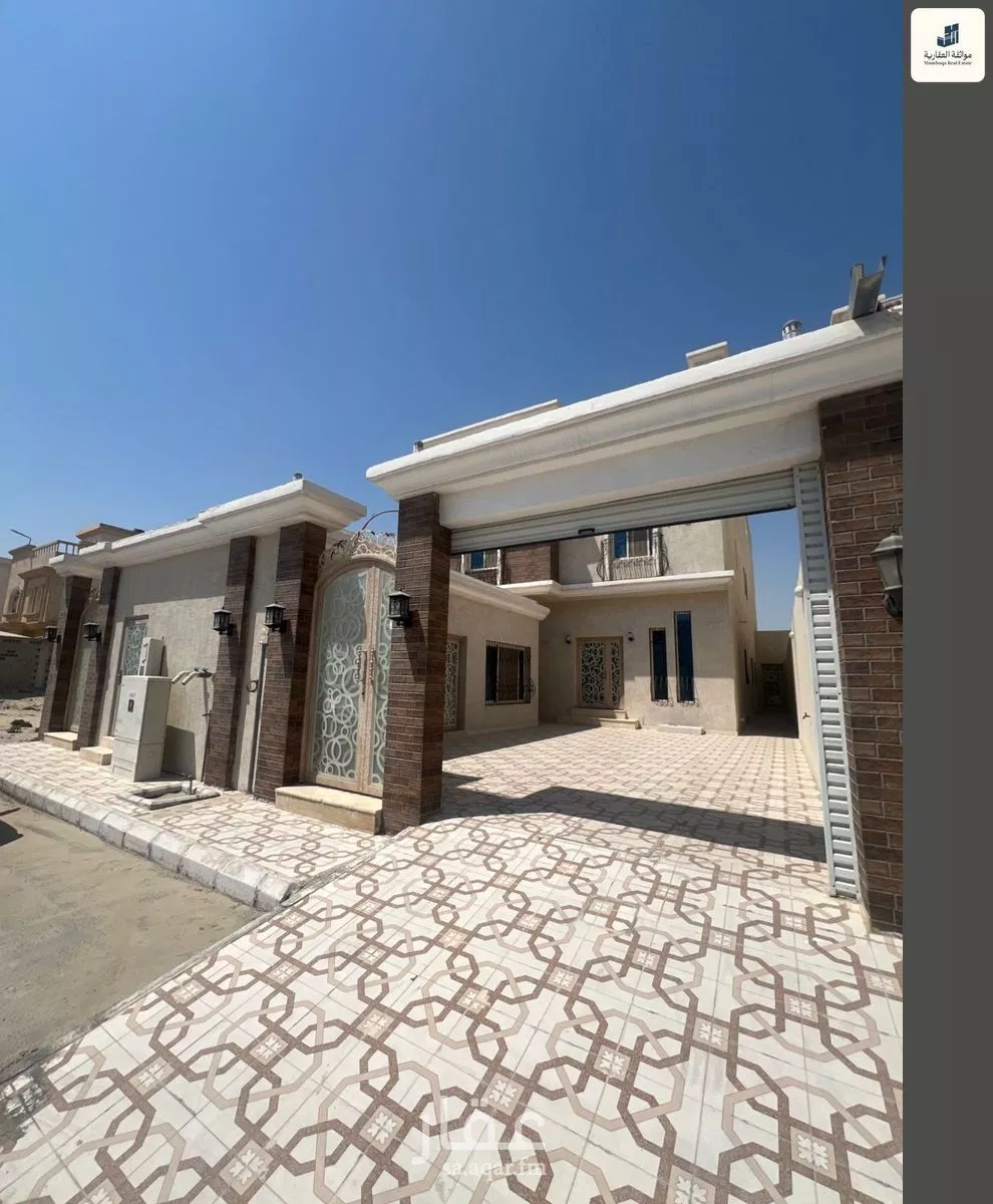 فيلا 5 غرف في الشراع 2