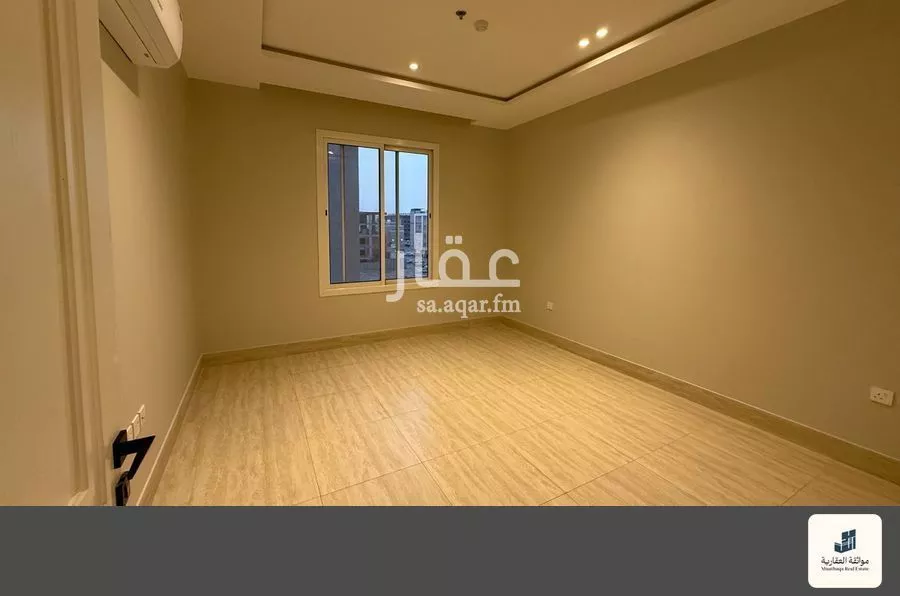 شقة 3 غرف في الحمرا 5