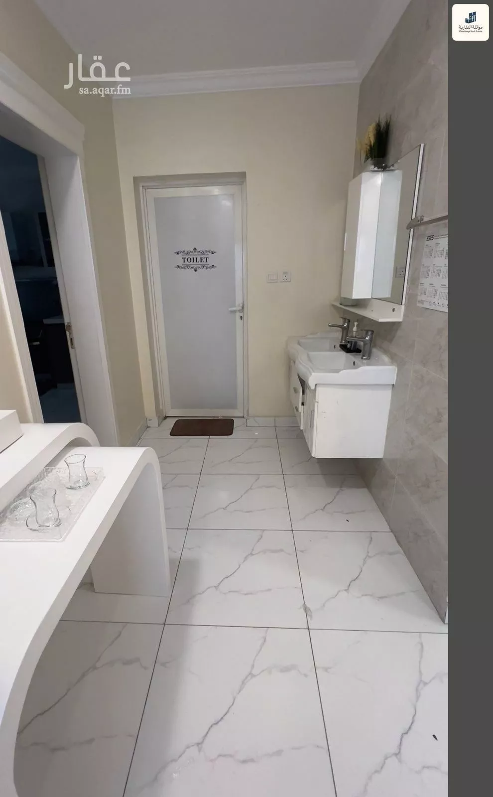 فيلا 5 غرف في الامواج 4