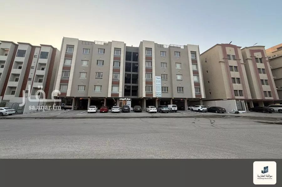 شقة 3 غرف في الحمرا 1