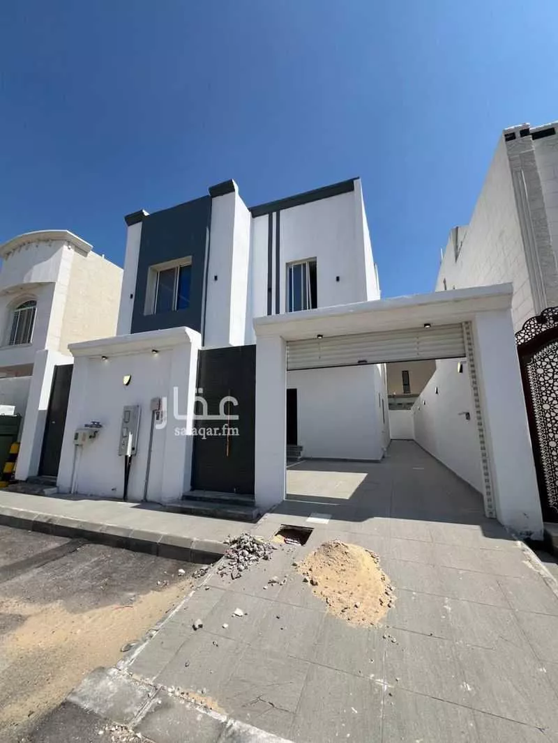 فيلا 5 غرف في الامواج 1