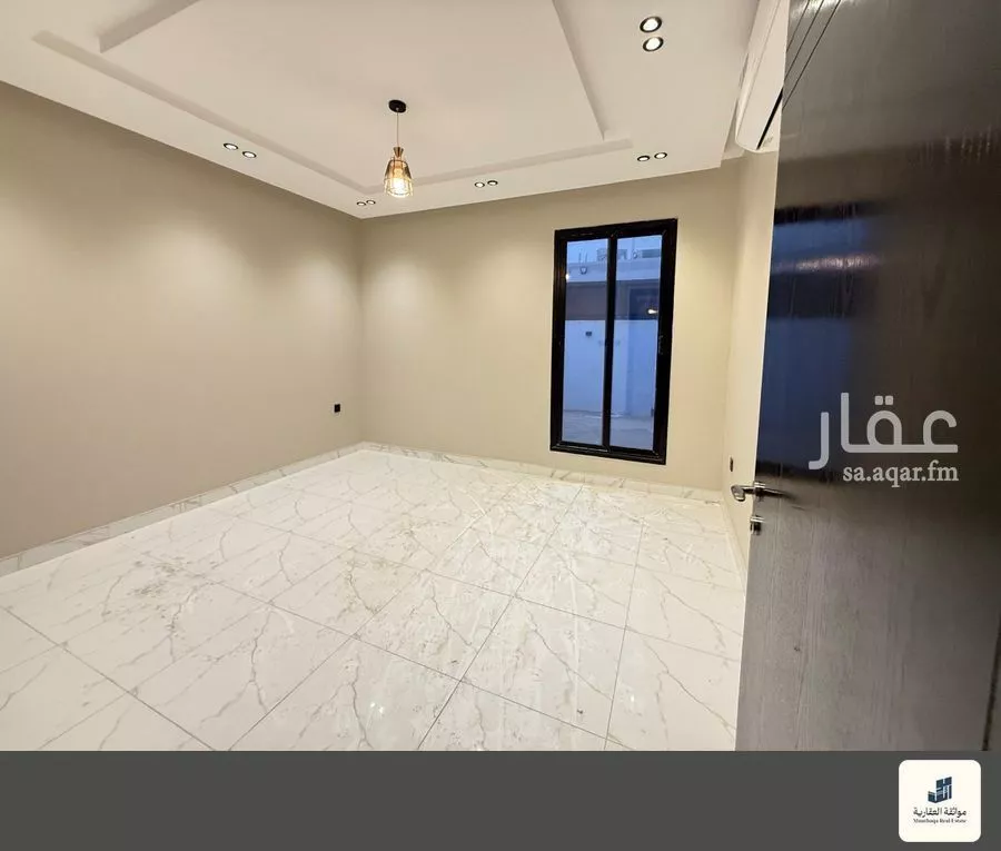 شقة 3 غرف في الحمرا 5