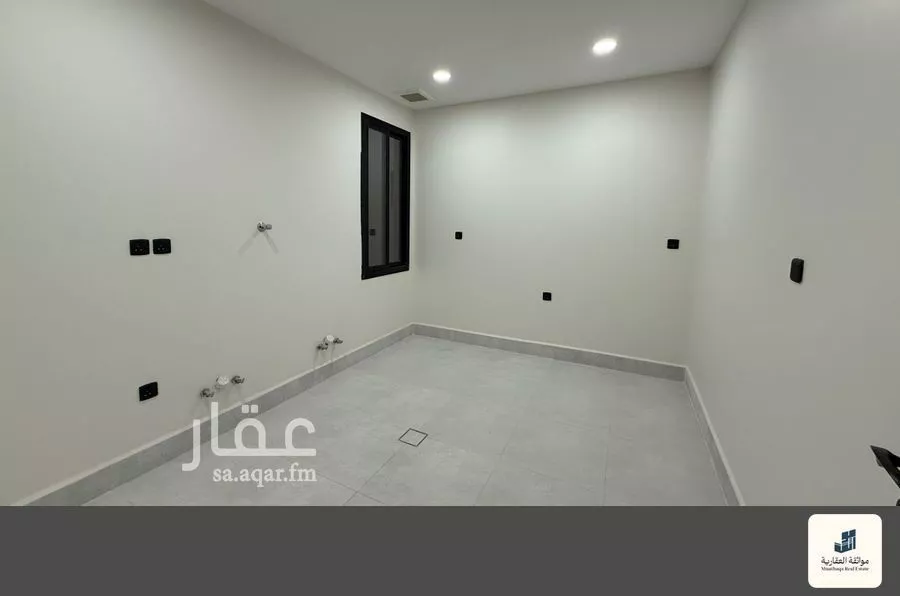 3 bedroom apartment in Al Hamra, Eastern Province 10