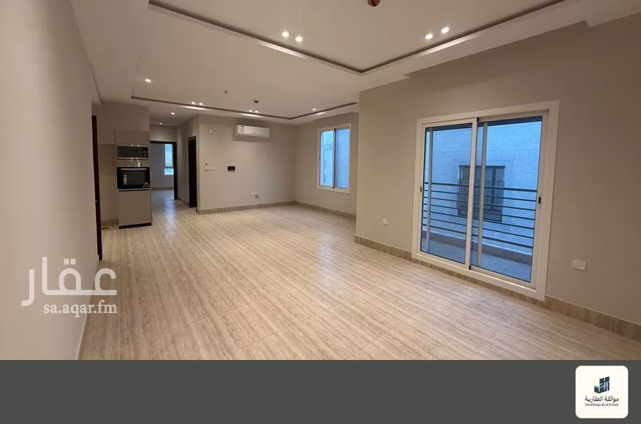 شقة 3 غرف في الحمرا 5