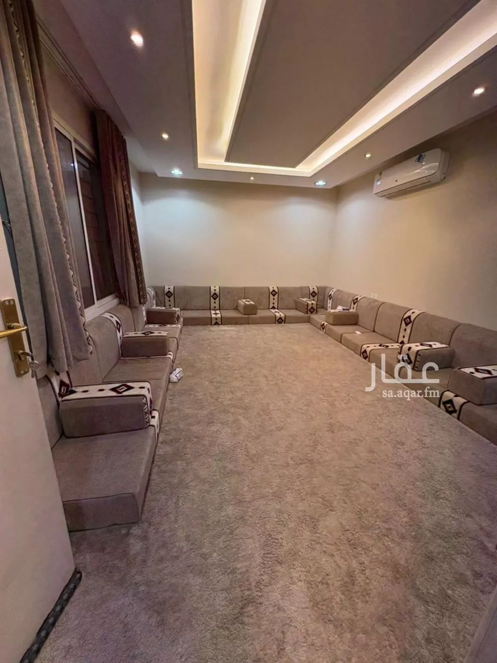 فيلا 6 غرف في عكاظ 3