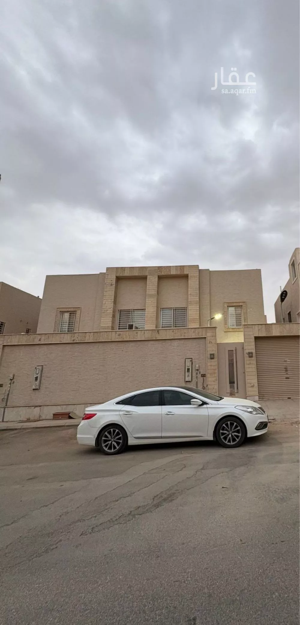 فيلا 6 غرف في عكاظ 1