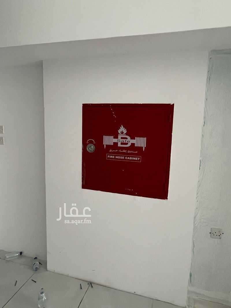 shop in Al Hazm, Riyadh 6