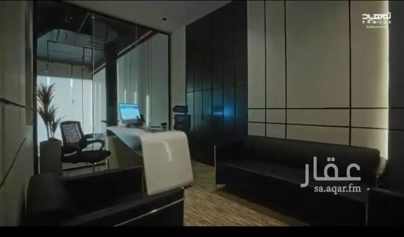 مكتب 650 م² في الربيع 2