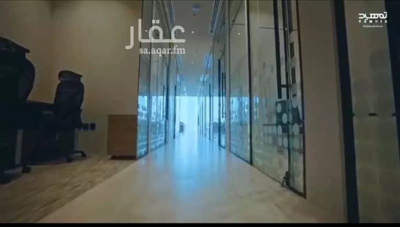 مكتب 650 م² في الربيع 1
