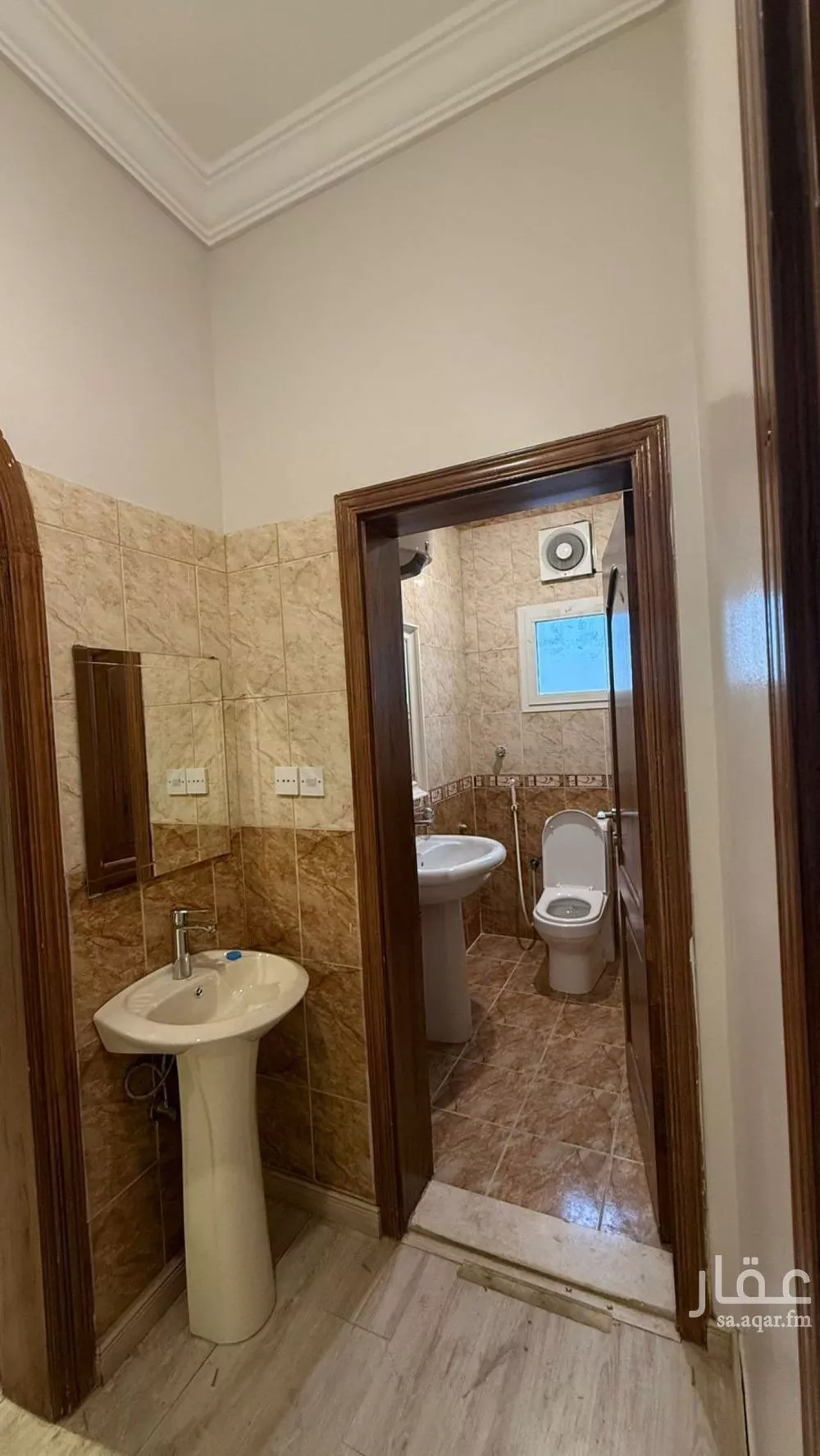 694 sqm building in As Salhiyah 3